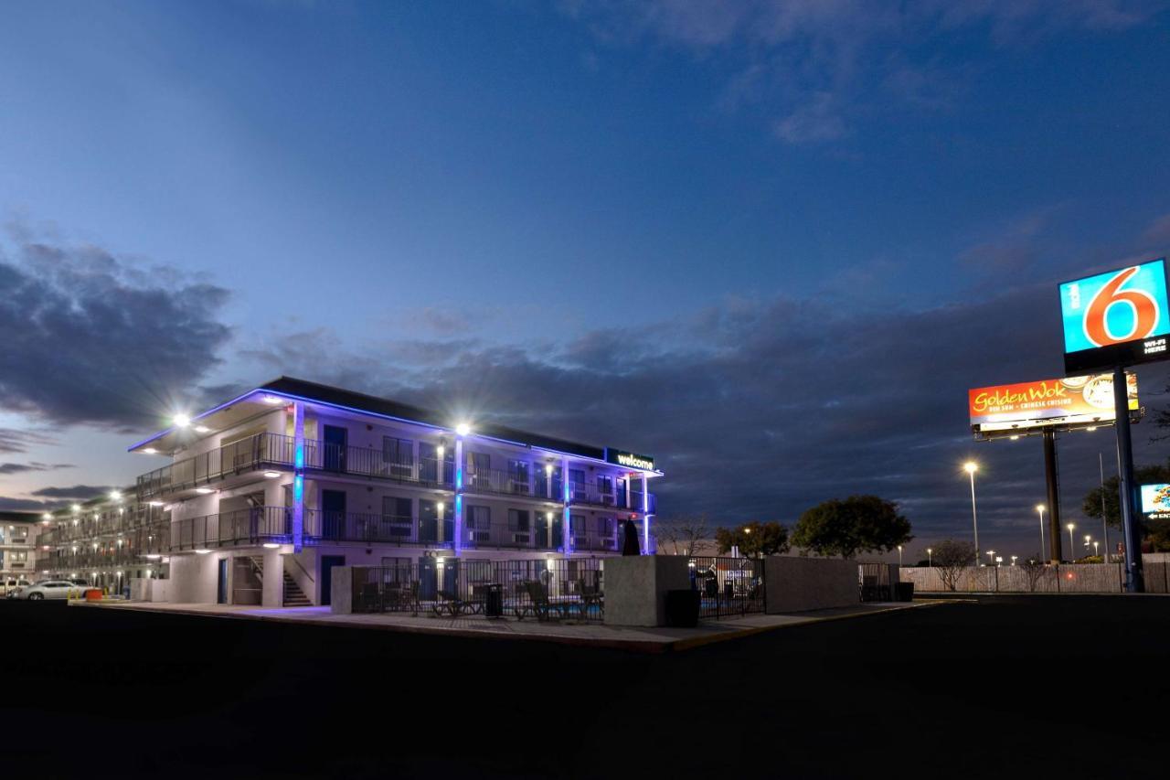 Motel 6-San Antonio, Tx - West Seaworld Exteriör bild